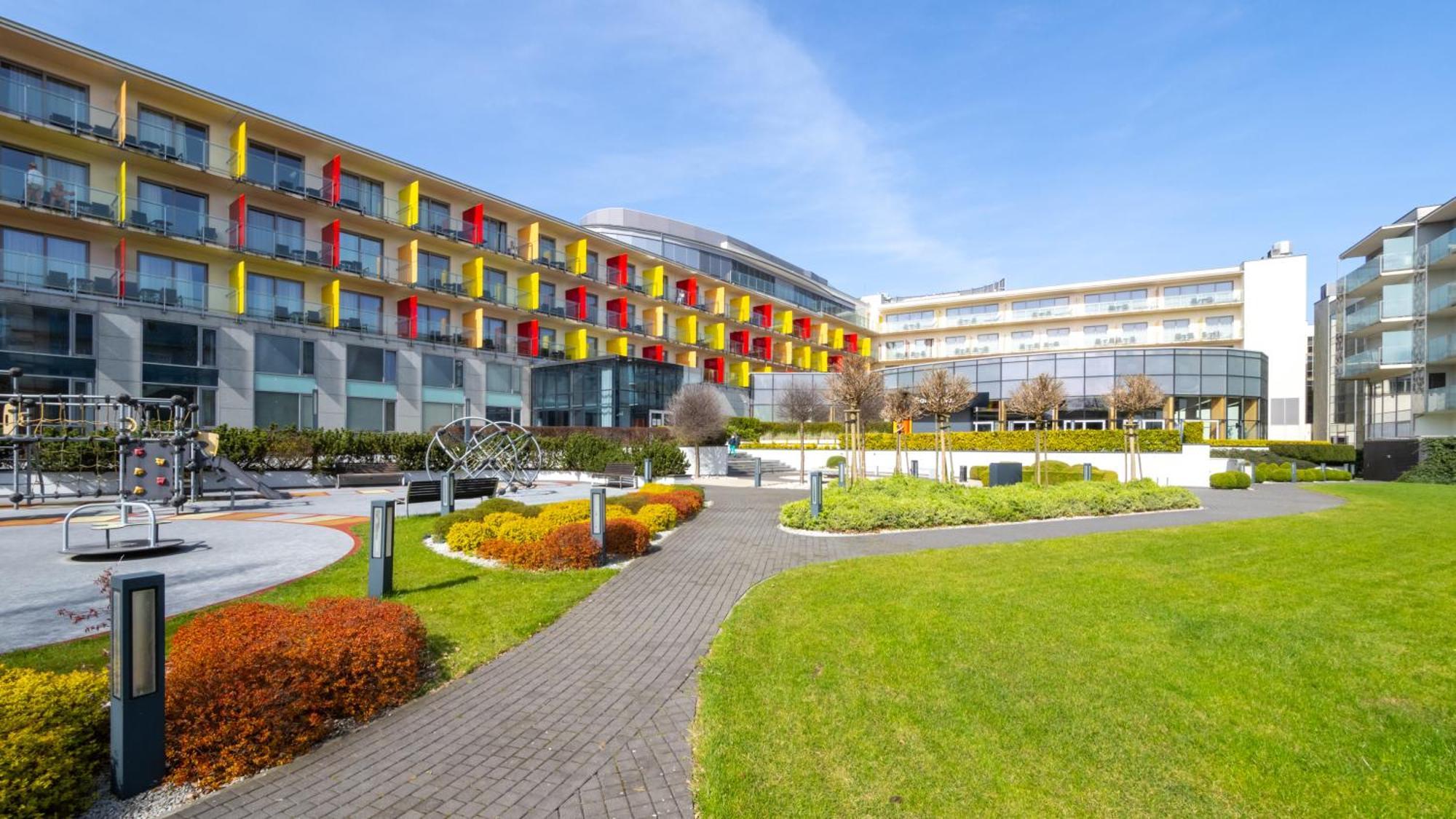 Aquarius Kolobrzeg Apartment ภายนอก รูปภาพ
